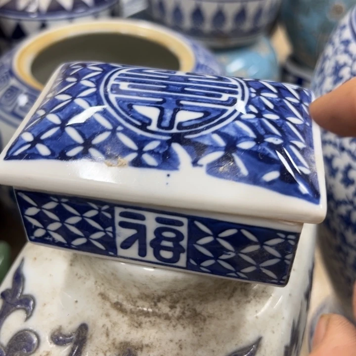 瓷片微瑕陶瓶。。。。。。。。。。。。