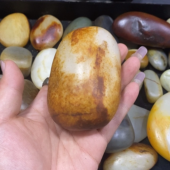 用***5和田玉（糖玉）未镶嵌挂件