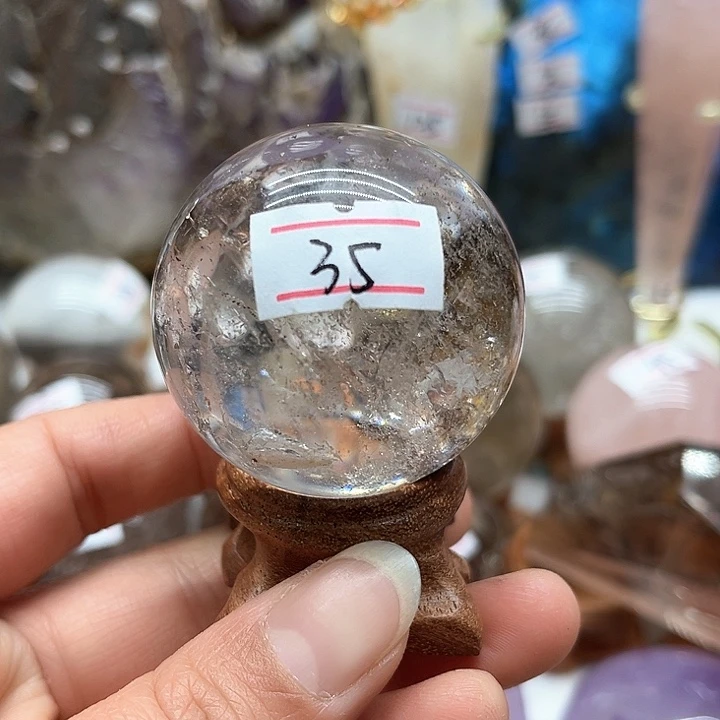 水晶138克水晶球未镶嵌