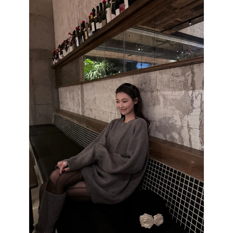 慵懒风宽松百搭圆领套头毛衣女秋冬新款高级感气质软糯显瘦针织衫