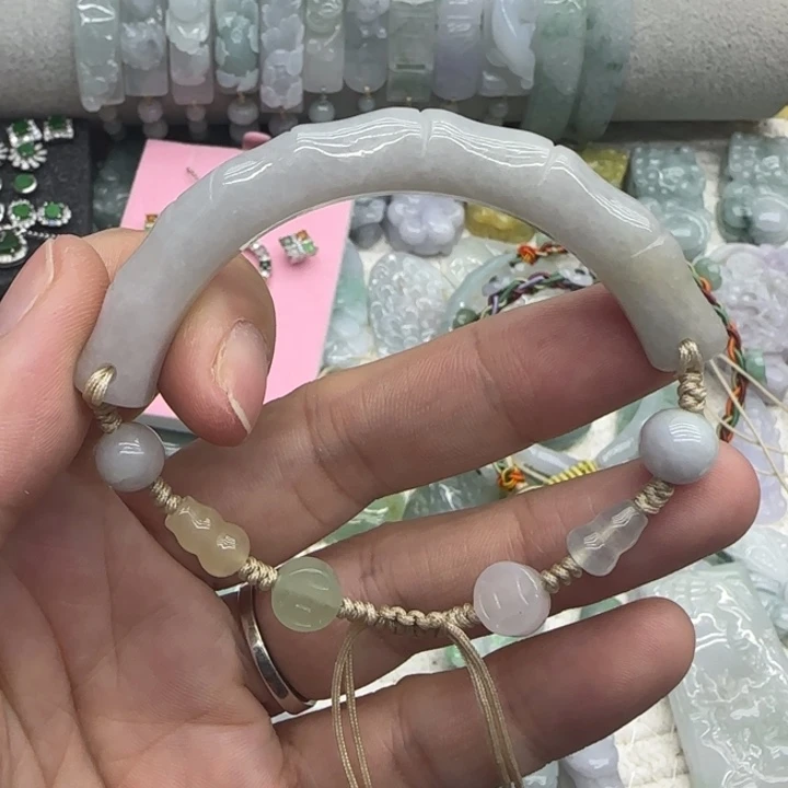 未镶嵌手链翡翠半镯