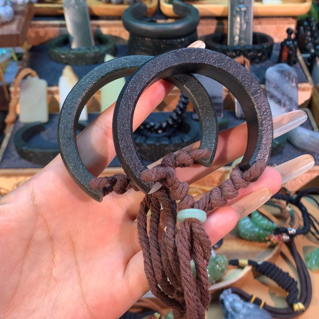 和田玉（糖玉）未镶嵌挂件