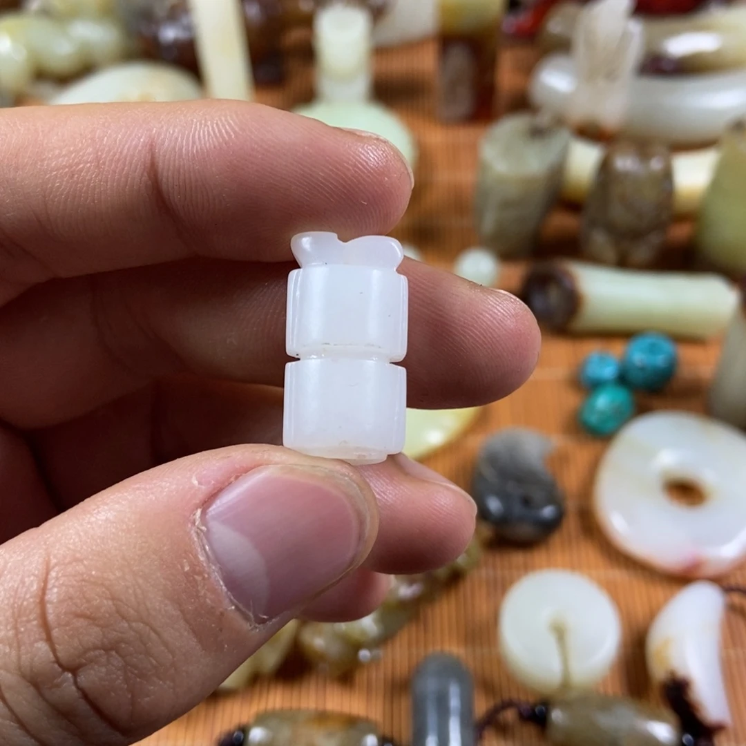 和田玉和田玉未镶嵌兰*堂