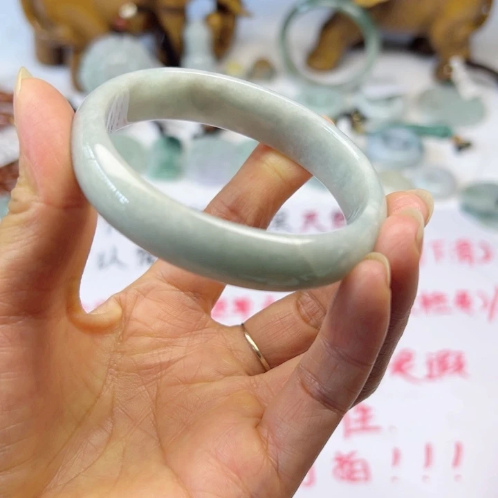 翡翠手镯未镶嵌纯天然缅甸A货翡翠贵妃手镯56.4