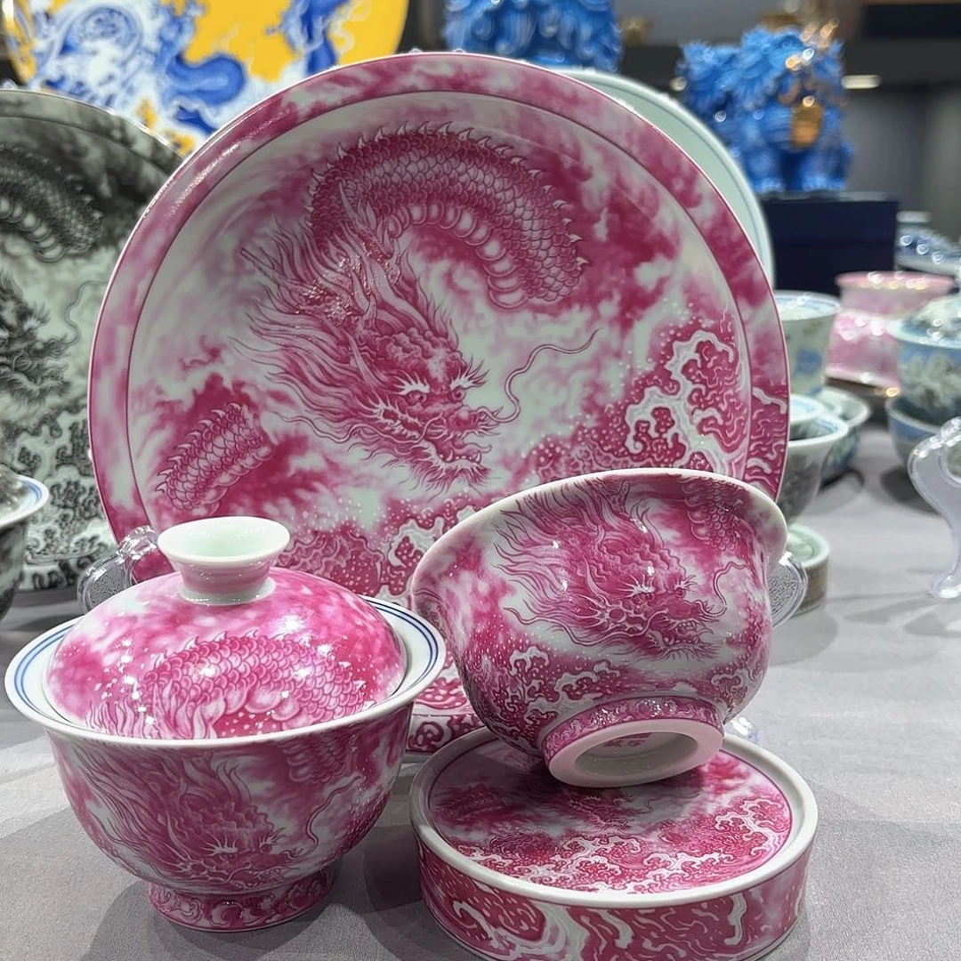 瓷片景德镇瓷器精品陈列