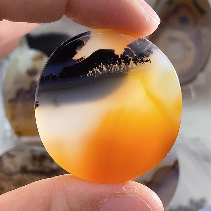 玛瑙/玉髓颈饰未镶嵌