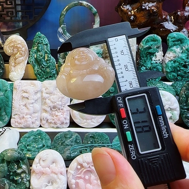 未镶嵌独山玉颈饰