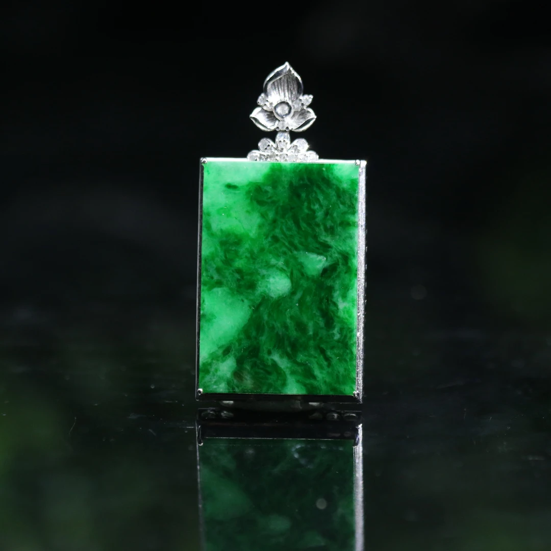 FC46天然缅甸翡翠A货18k绿无事牌/800142/保利厦门拍卖