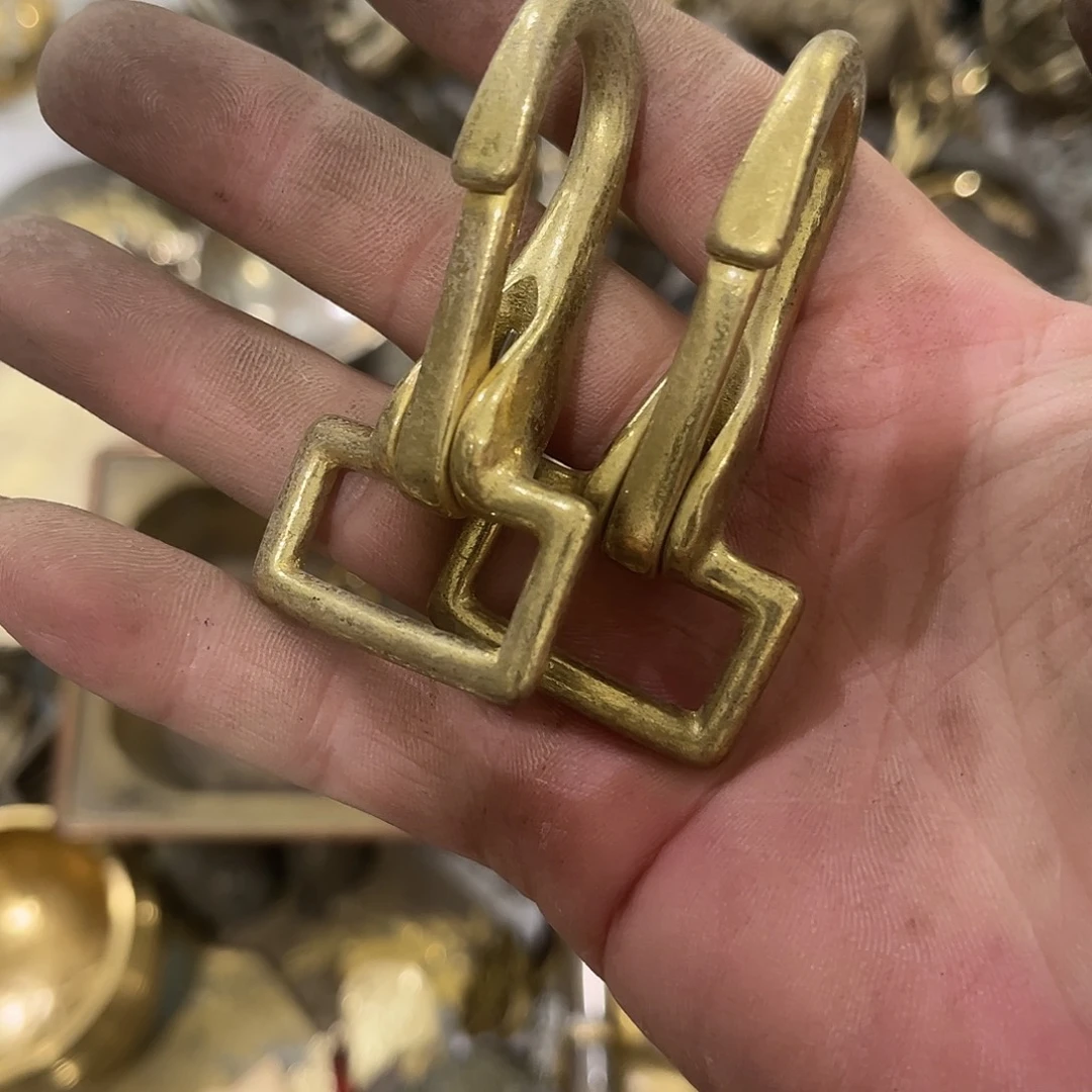 用***8闪电购铜摆件工艺品
