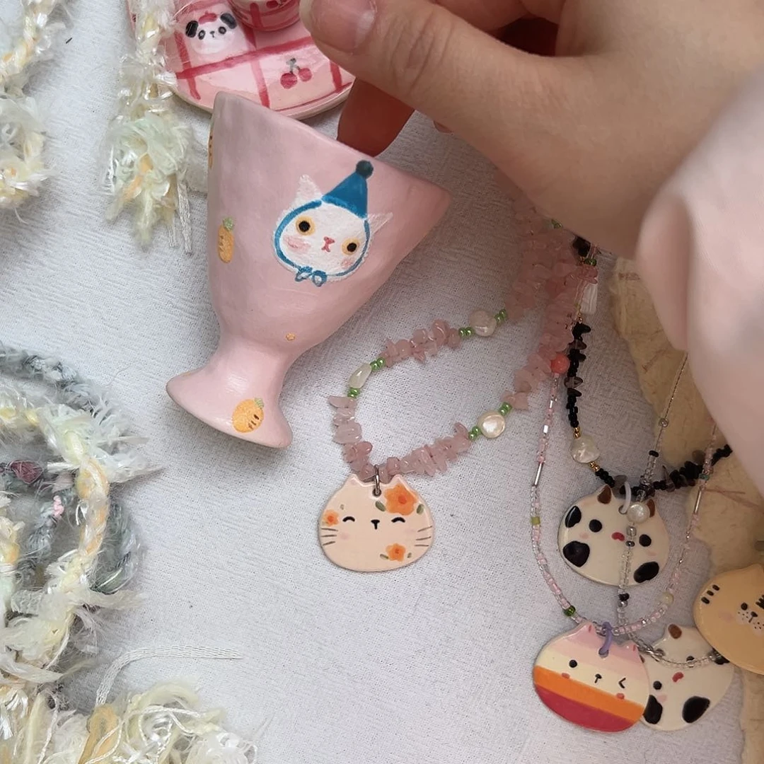 瓷片老****的手做陶瓷哈哈哈