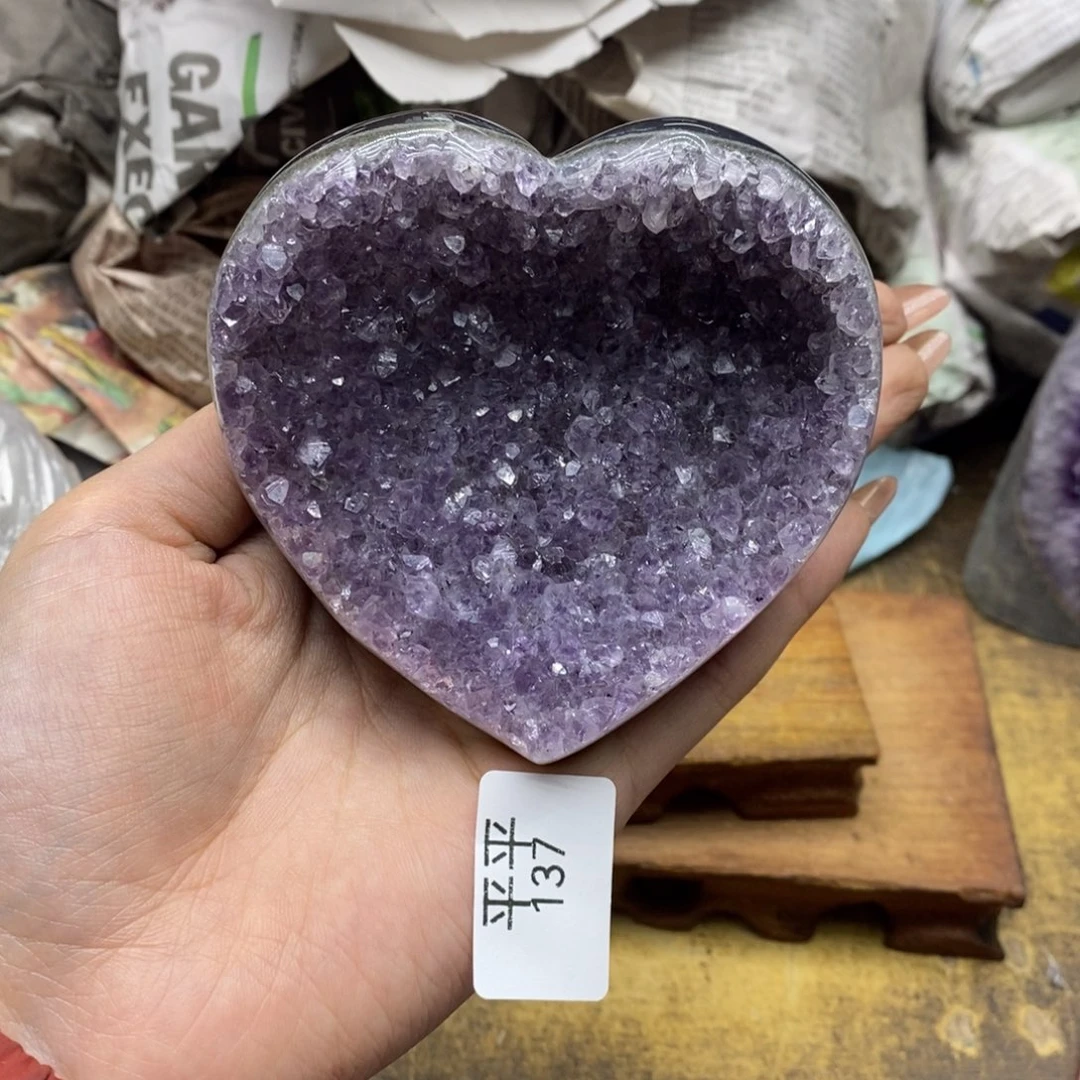 紫晶乌拉圭未镶嵌