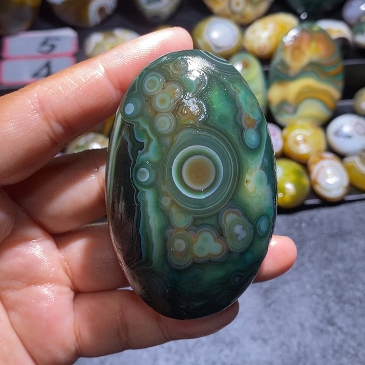 玛瑙/玉髓未镶嵌珠宝半成品50