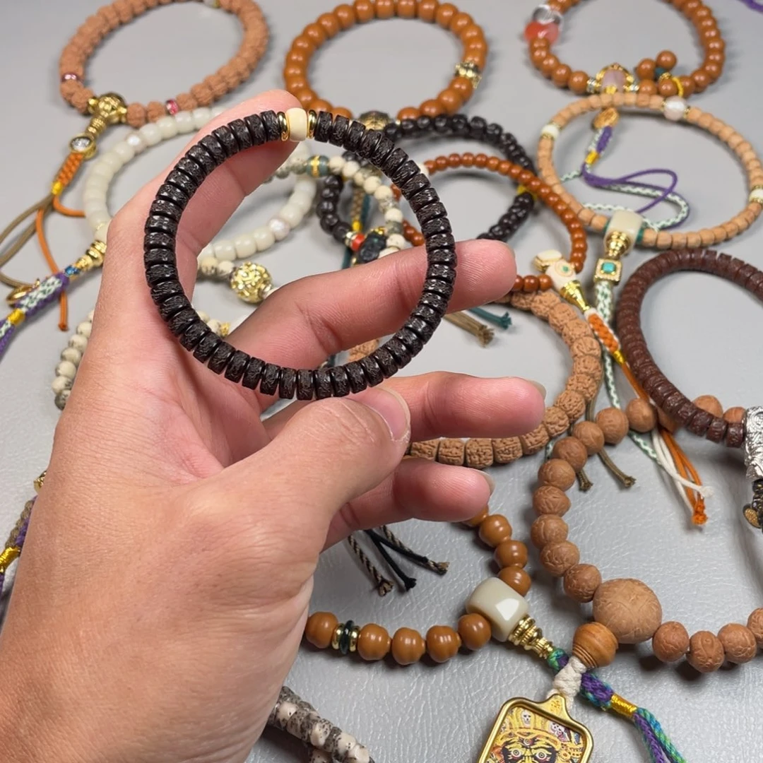 椰蒂吊坠。。。。。。。。。。。。