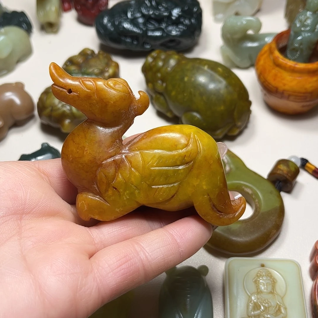 白玉菩提吊坠白玉菩提吊坠