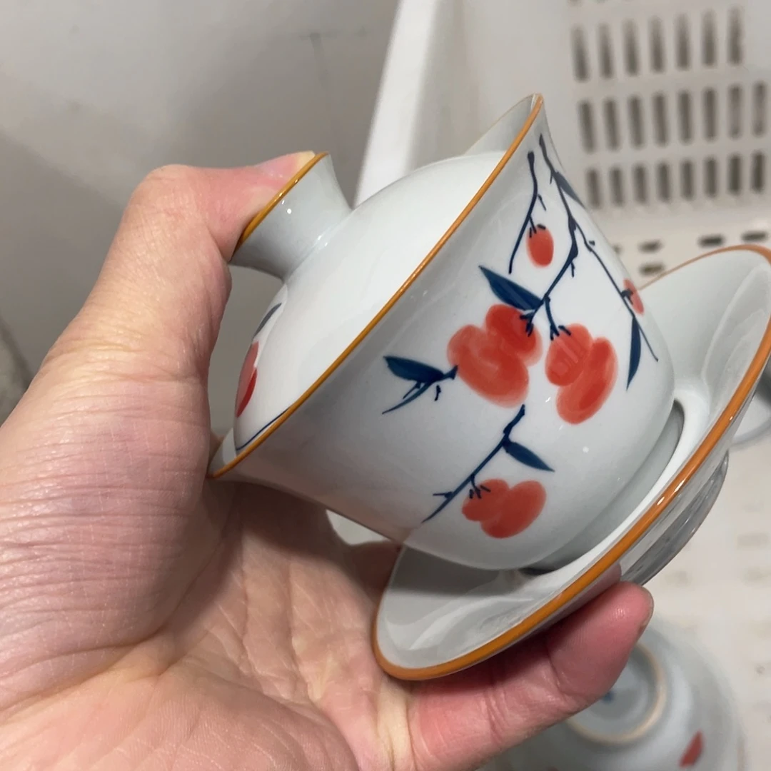釉下手绘茶具，大瑕