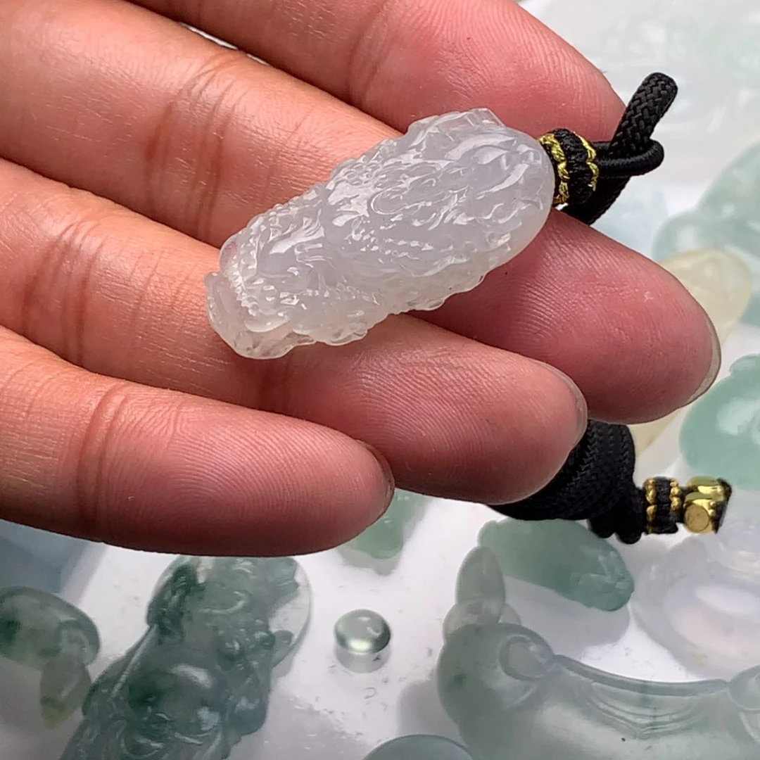 颈饰未镶嵌翡翠龙头