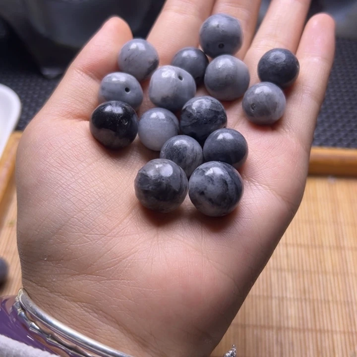 和田玉未镶嵌珠宝半成品