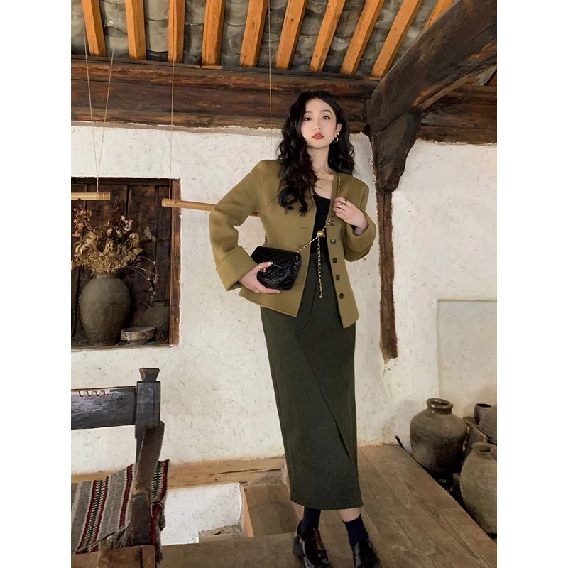 任小艺设计感收腰显瘦双面尼羊毛大衣女短款气质小个子毛呢外套