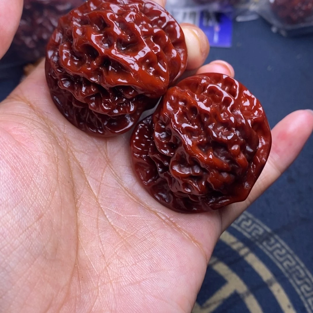 文玩核桃吊坠帝王 44