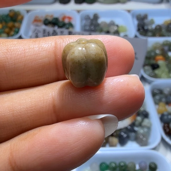 未镶嵌和田玉珠宝半成品