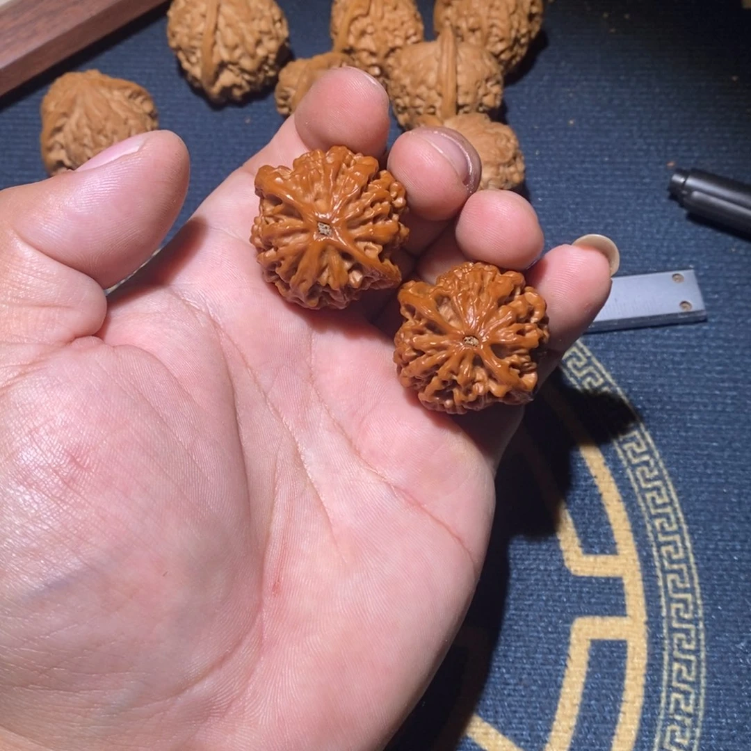 文玩核桃吊坠雲秦闷