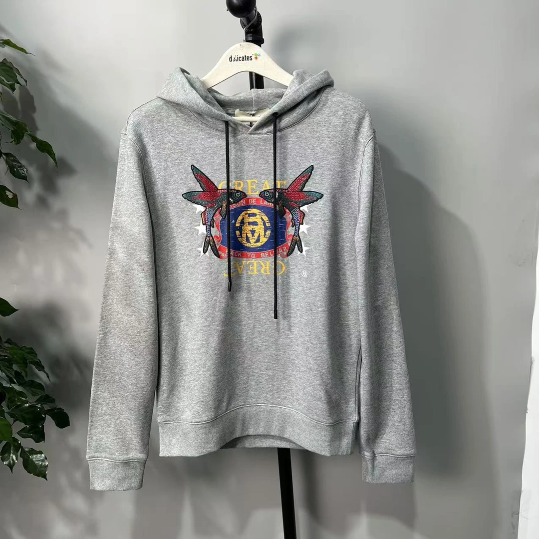 AG-9海港城奢牌秋季男款飞鱼重工刺绣红色休闲连帽卫衣 A2075 D1