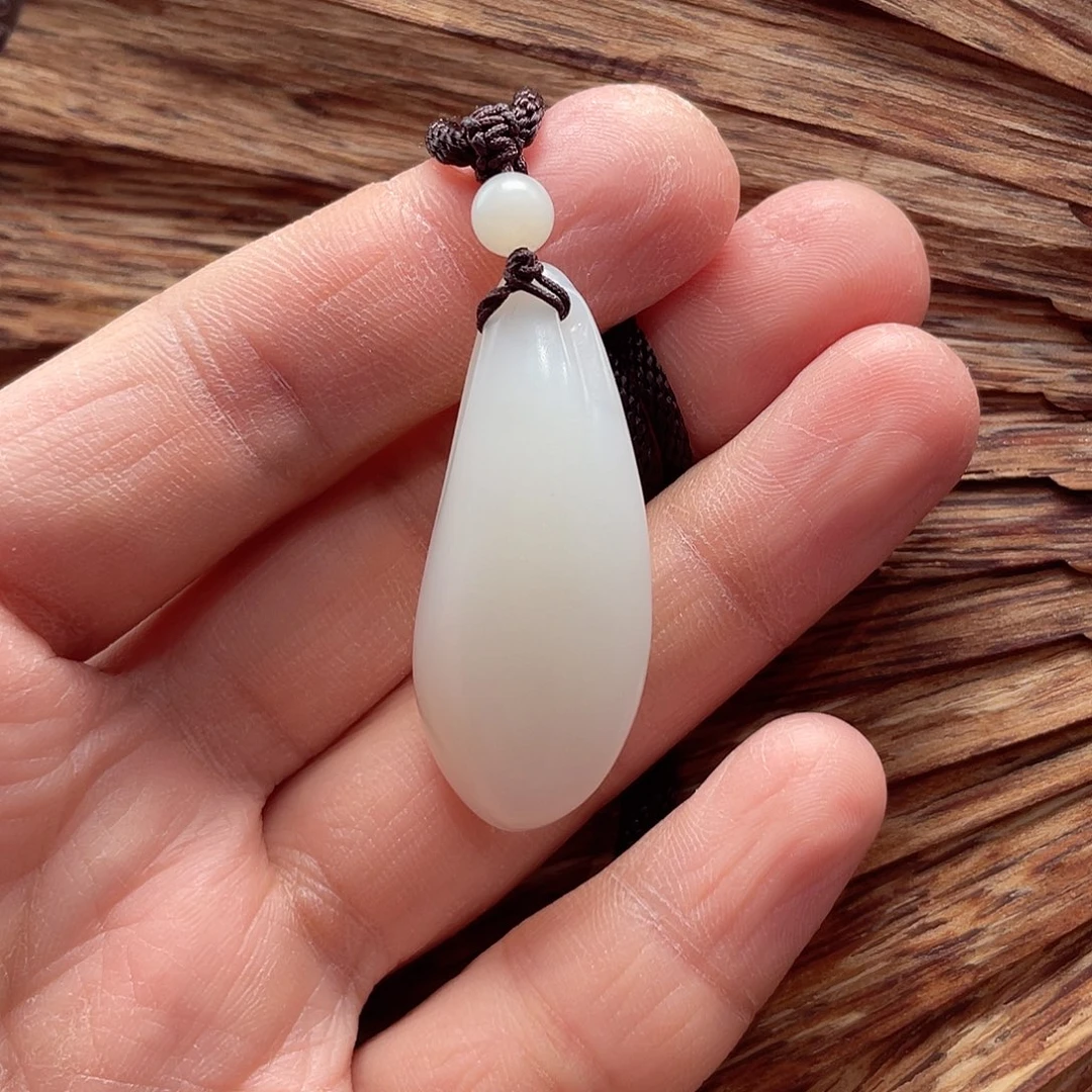 和田玉吊坠(不含链)未镶嵌木*人