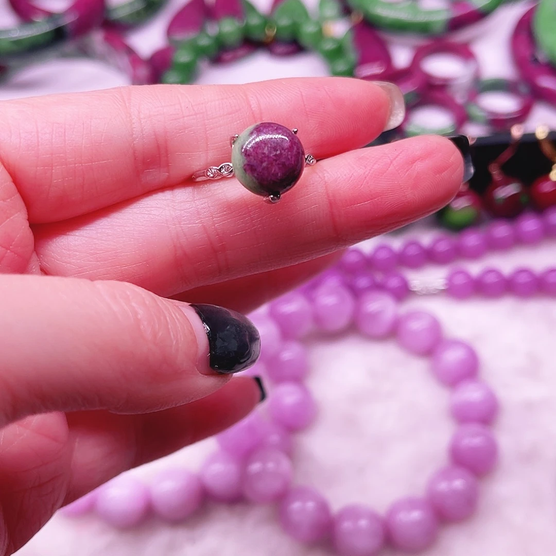 红宝石未镶嵌戒指