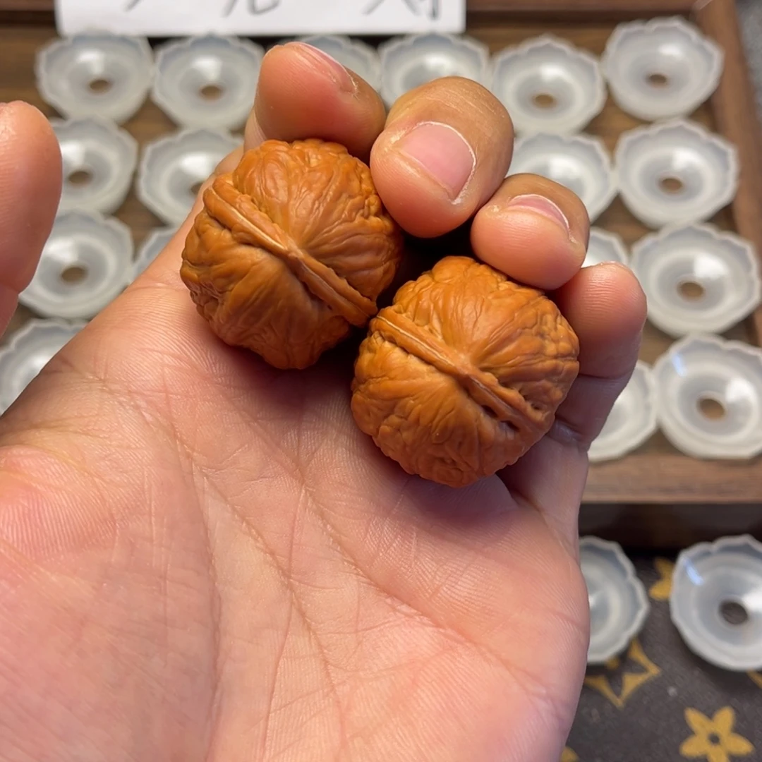 把件文玩核桃小石头