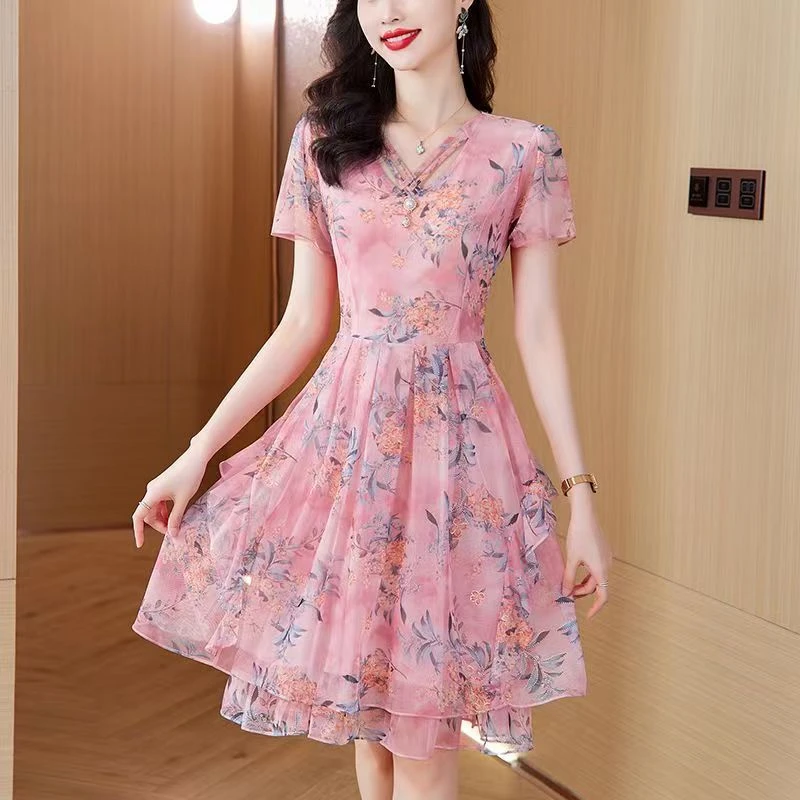 碎花连衣裙女夏季妈妈装2025新款洋气显瘦气质修身中长款过膝裙子