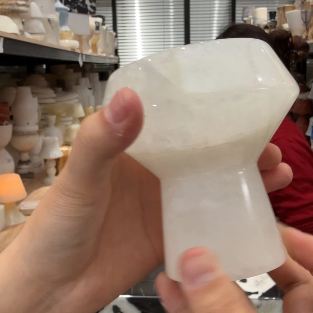 大理石R102。钱。