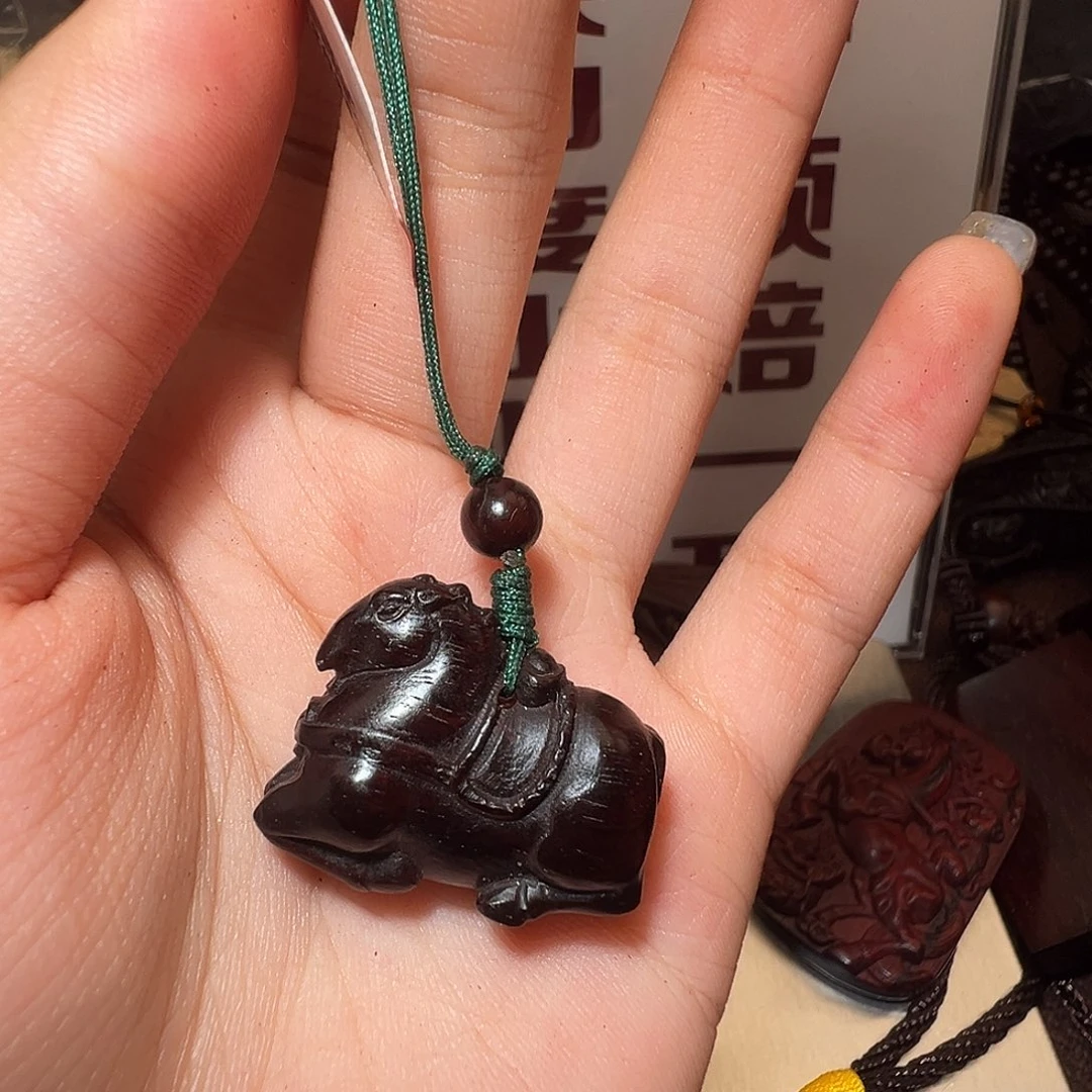 檀香紫檀（小叶紫檀）把件