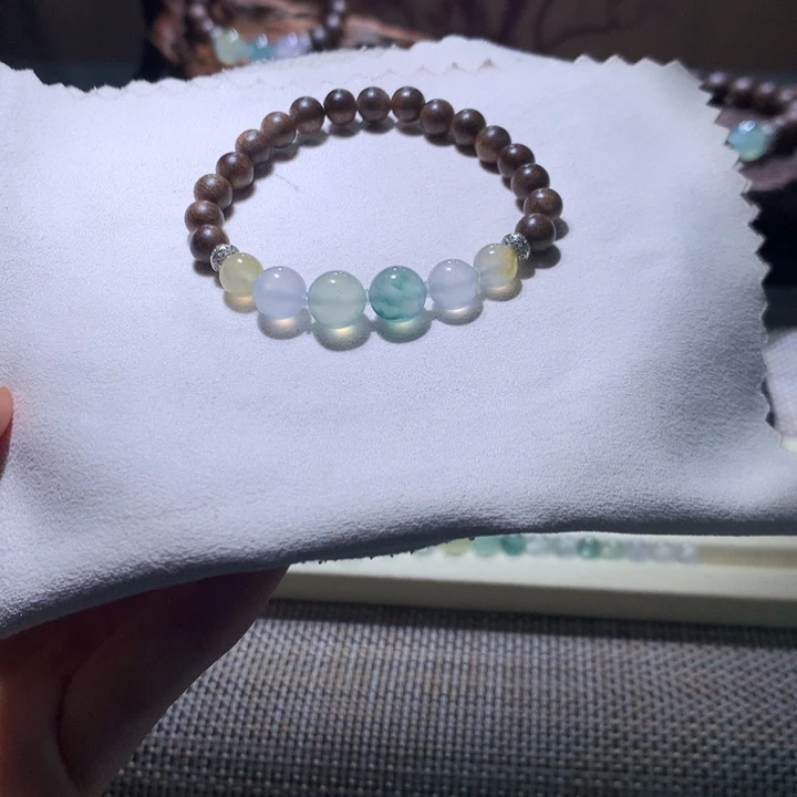 翡翠散珠品质种水串
