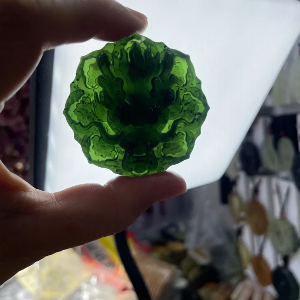 岫玉龙牌吊坠项链