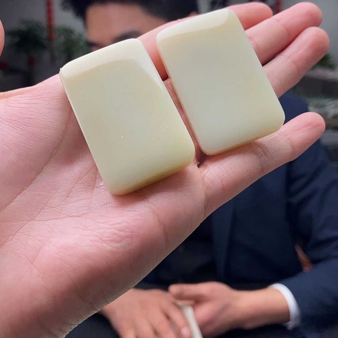 和田玉浅黄色 颜色多样性发拍一发一未镶嵌