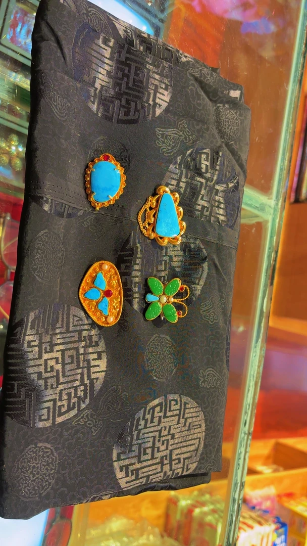 阿雅仓新品（尼泊尔胸针）