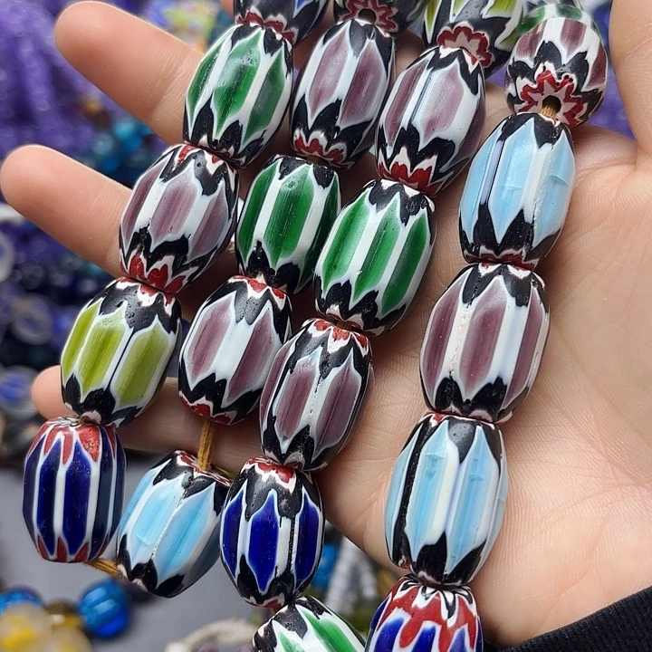 琉璃颈饰琉璃琉璃