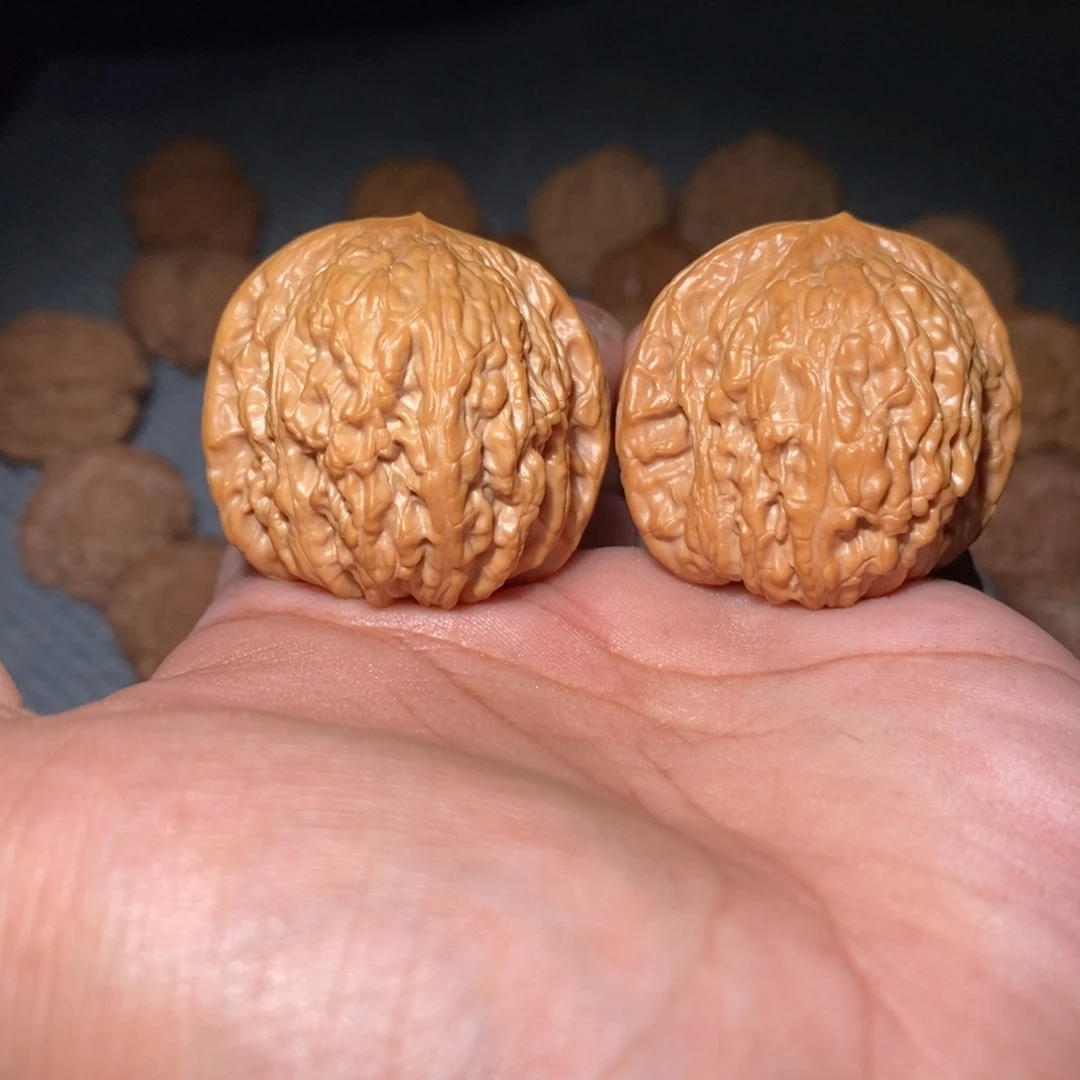 桃核吊坠39尺泥鳅背