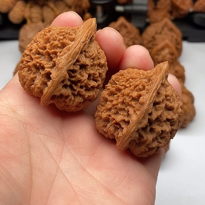 文玩核桃把件满天星