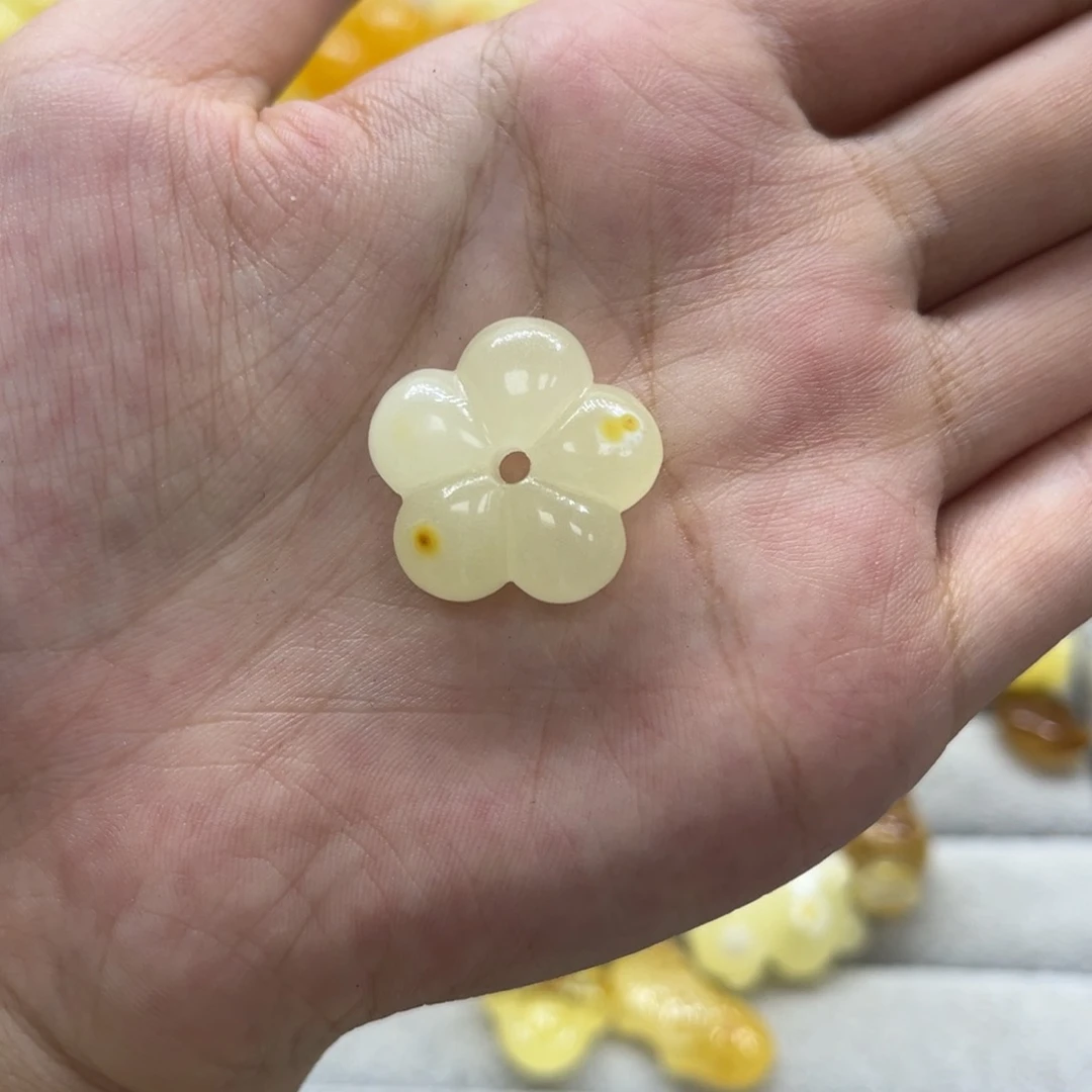 未镶嵌琥珀裸石揪*天然琥珀