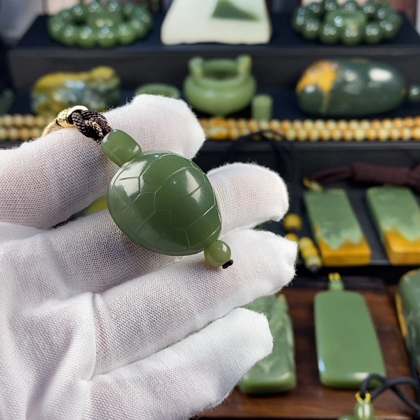 【闪购商品】岫岩老玉（透闪石质玉）颈饰未镶嵌