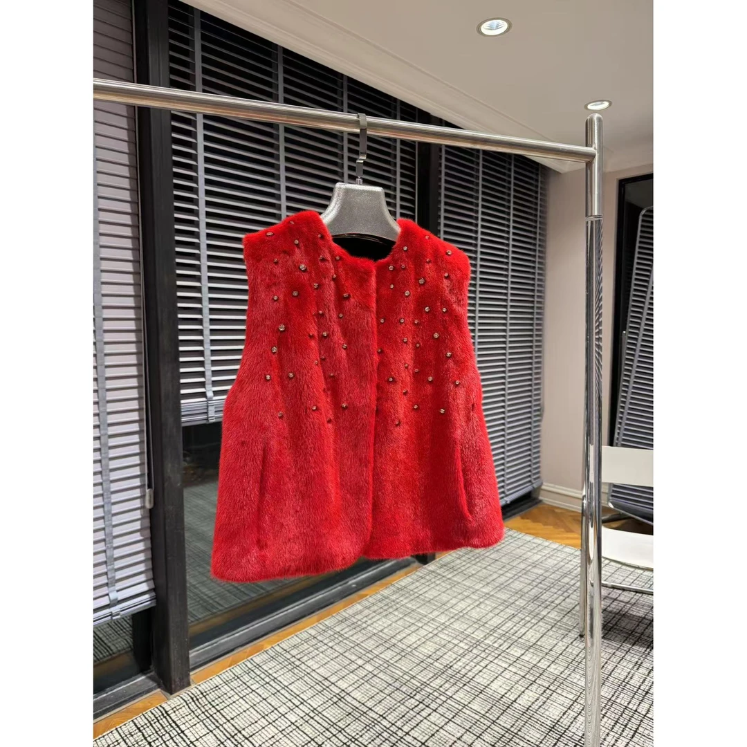 讴咪 2025年冬季新款 进口短二水貂圆领新年红马甲女士休闲外套