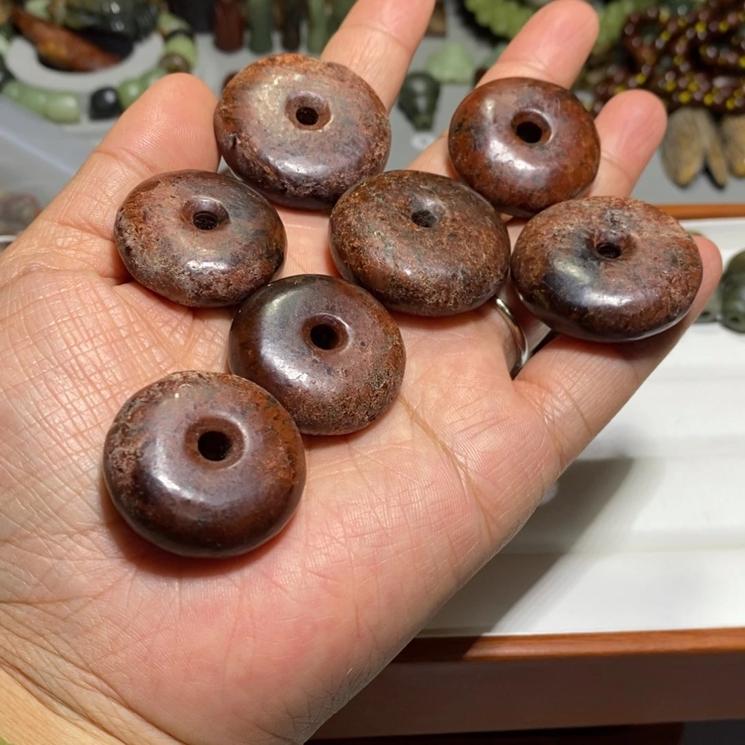颈饰未镶嵌岫岩河磨玉（透闪石质玉）多样性发货，只发其中一个