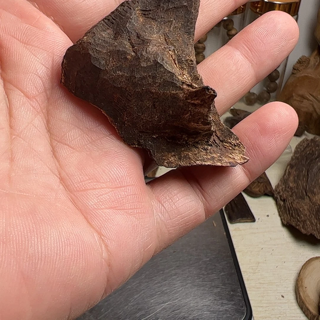 沉香沉香碎屑越南芽庄沉香3.8克