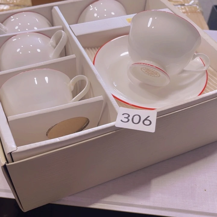 茶盏松**雨我们都在努力着改变自己