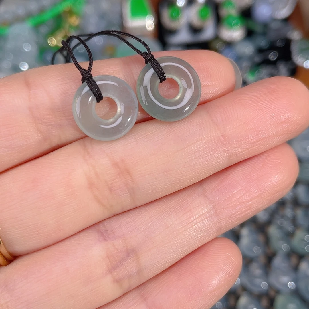 翡翠未镶嵌颈饰天然缅甸A货翡翠