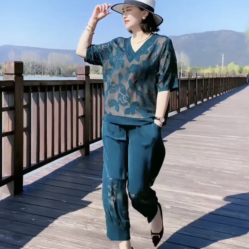母亲节妈妈夏装套装减龄时尚洋气大码中老年短袖上衣裤子两件套