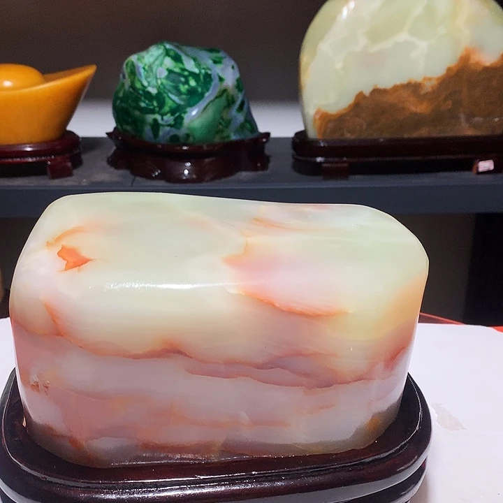 石材宽20厘米高14厘米