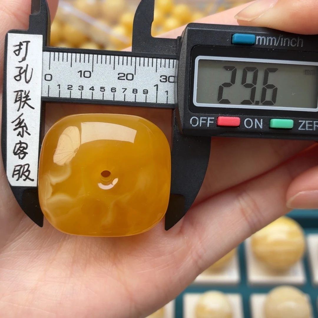 未镶嵌蜜蜡裸石蜜蜡