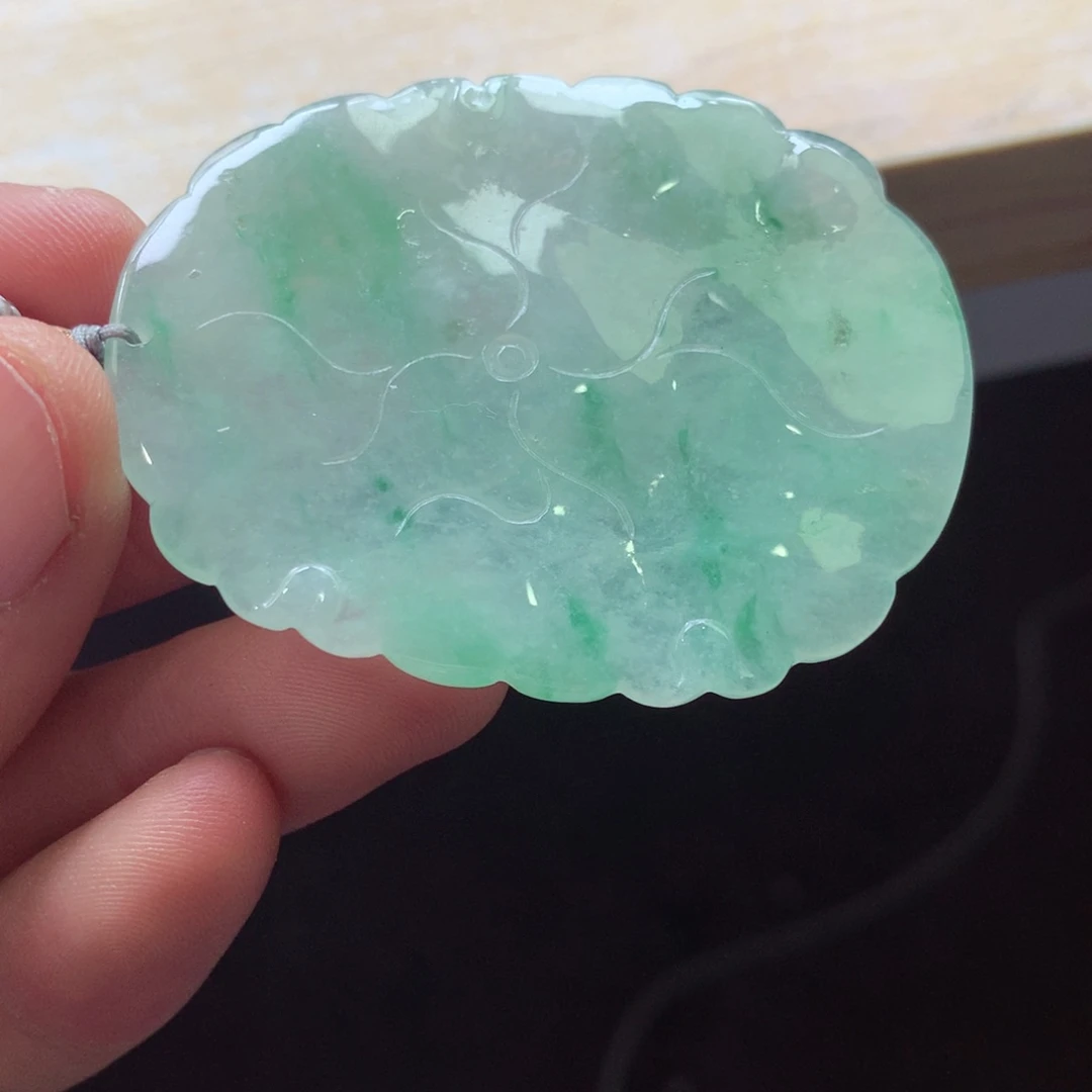 翡翠颈饰未镶嵌吊坠